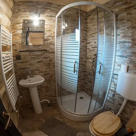 Casa Padurarului * Prisaca Dornei